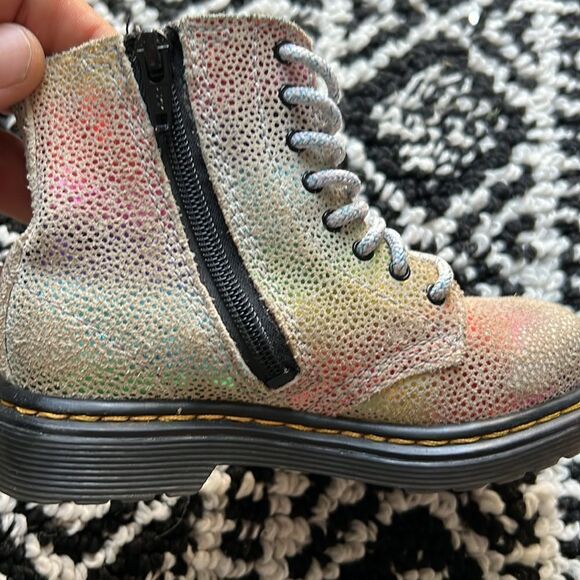 DR MARTENS Boots Iridescent Rainbow Multicolored size 8 1460 pascal t in EUC - Picture 8 of 8